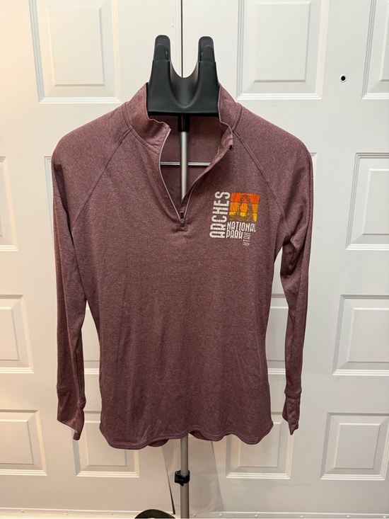 Tops - Arches National Park Maroon 1/4 Zip Pullover Top